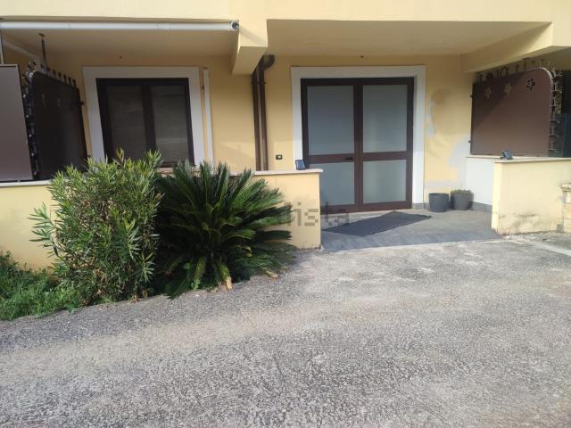 Ufficio in vendita di 77 m² in Via Armando Diaz