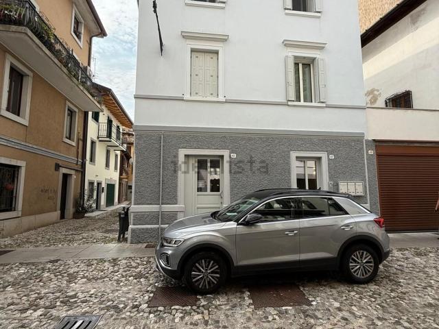 Ufficio in vendita di 80 m² in Via Giusto Muratti