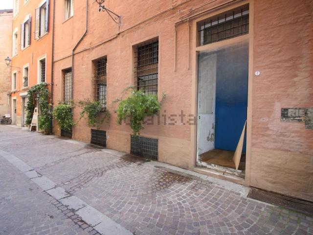 Ufficio in vendita di 80 m² in Via de&apos  Pepoli