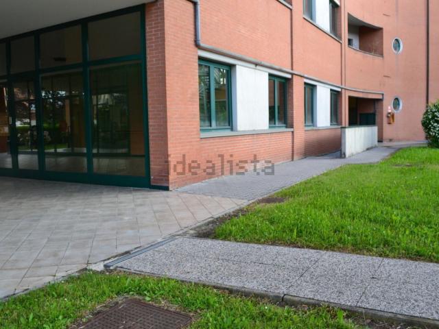 Ufficio in vendita di 80 m² in Via Divisione Acqui, 129
