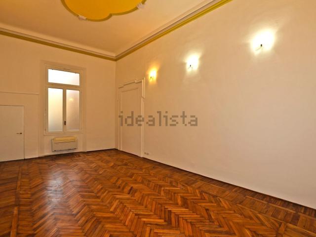 Ufficio in vendita di 80 m² in Via Monte Grappa