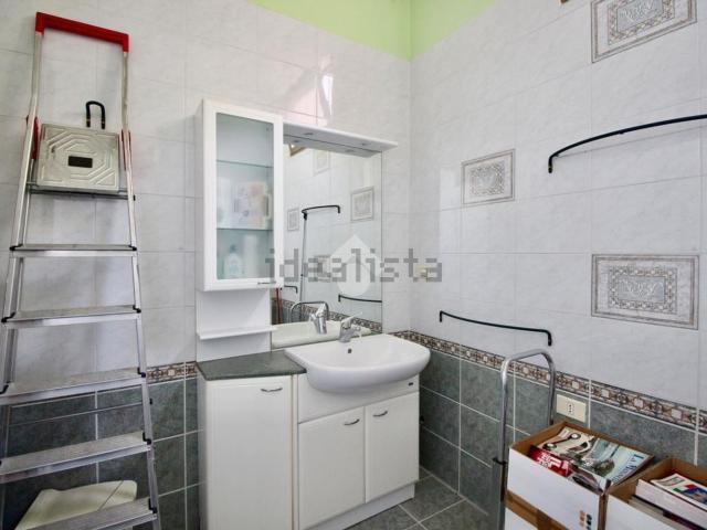 Ufficio in vendita di 80 m² in Via Runcis, 4