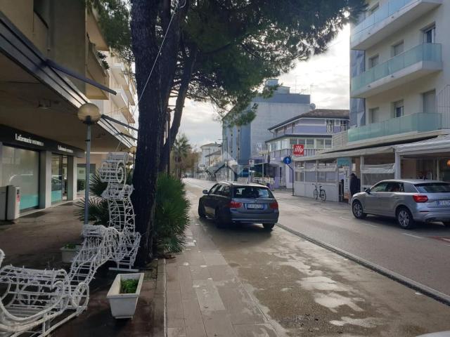 Ufficio in vendita di 80 m² in Viale Porto Palos