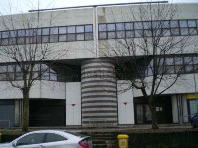 Ufficio in vendita di 82 m² in Via Roma, 57