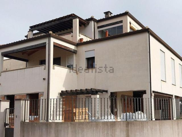 Ufficio in vendita di 89 m² in Via Costantino Nivola