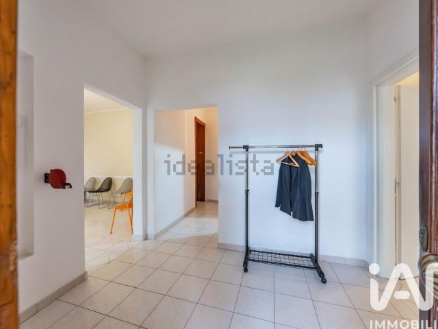 Ufficio in vendita di 89 m² in Via Vincenzo Bellini