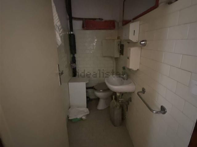 Ufficio in vendita di 90 m²