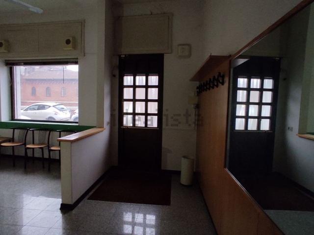Ufficio in vendita di 90 m² in Largo Remo Rabellotti, 19