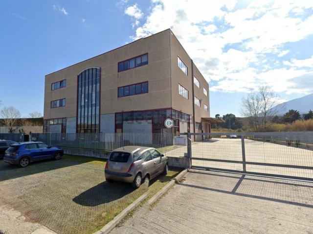 Ufficio in vendita di 93 m² in Via della Tintura, 8