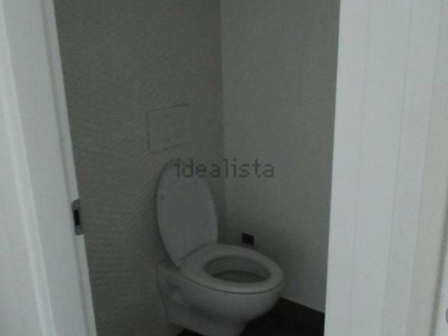 Ufficio in vendita di 95 m² in Via Federico Fellini