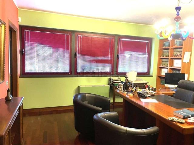 Ufficio in vendita di 95 m² in Via Noalese