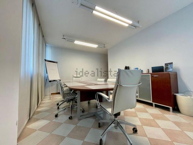 Ufficio in vendita di 95 m² in Via Noalese Sud, 3