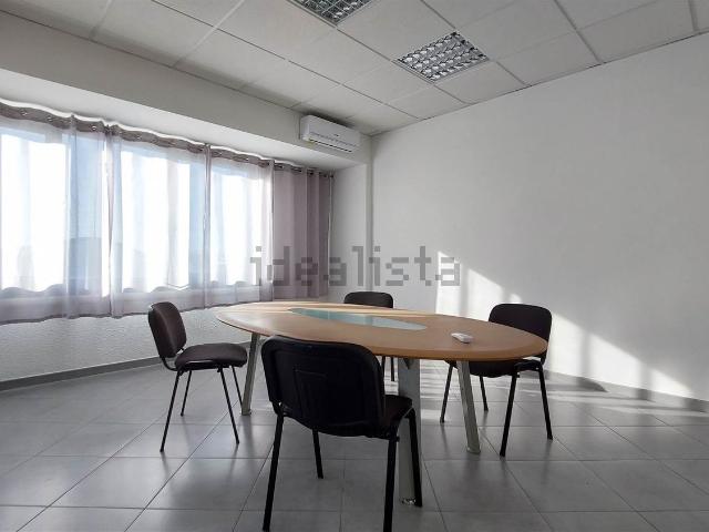 Ufficio in vendita di 96 m² in Via Aurelio Nicolodi, 46