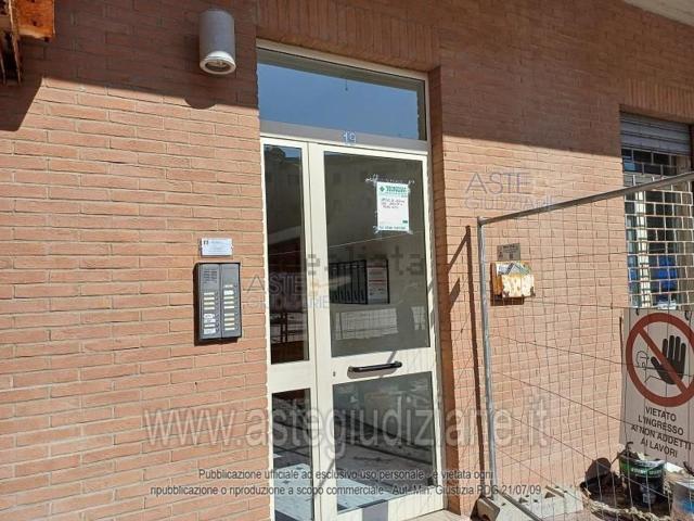 Ufficio in vendita di 99 m² in Via Chiellini