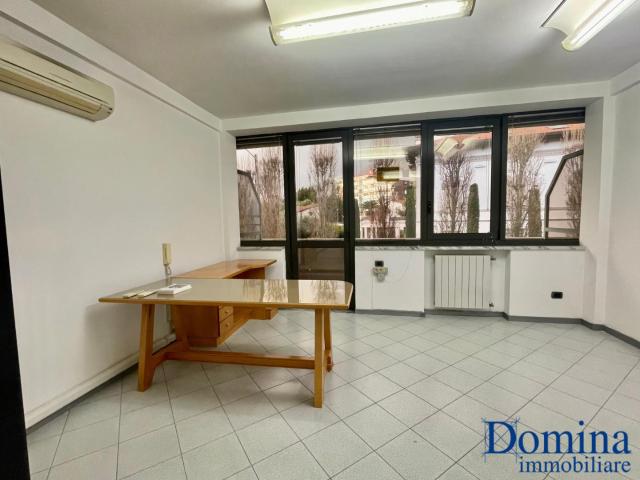Ufficio in vendita, Massa zona viali