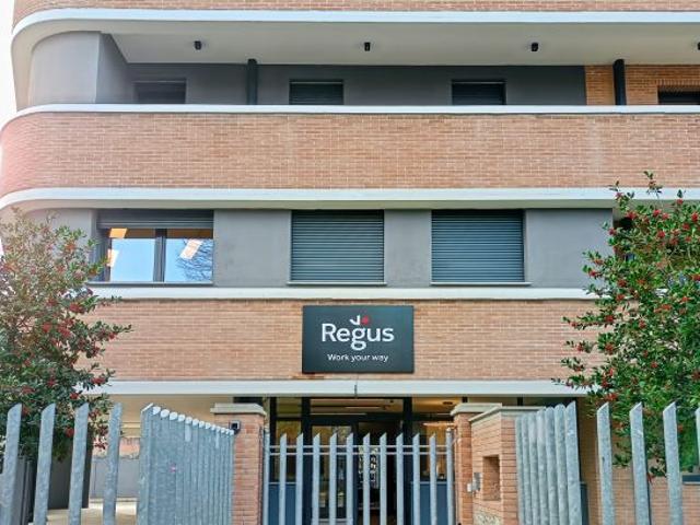 Ufficio privato in affitto per 1 persone a Bologna, Zago