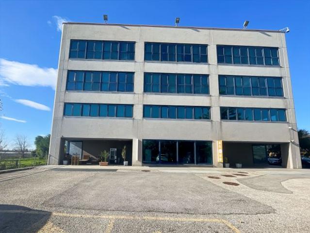 Ufficio privato in affitto per 1 persone a Salerno, Via Pastore