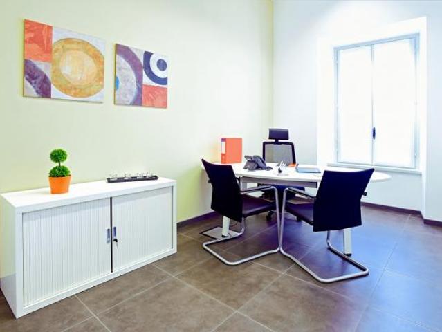 Ufficio privato in affitto per 2 persone a Bergamo, City Center