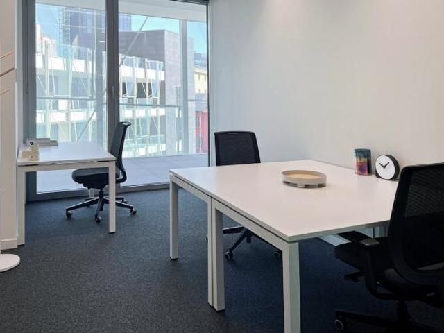 Ufficio privato in affitto per 2 persone a MIlan, De Castillia