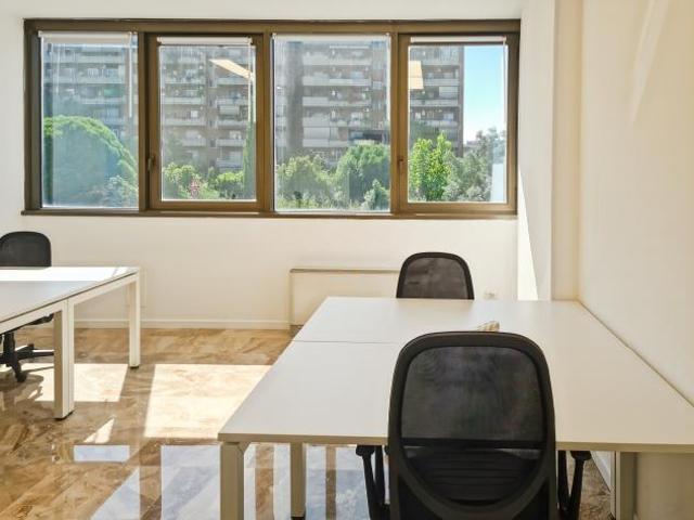 Ufficio privato in affitto per 2 persone a Rome, Eur Torrino