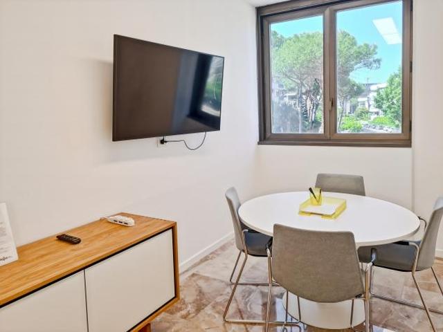 Ufficio privato in affitto per 4 persone a Rome, Eur Torrino