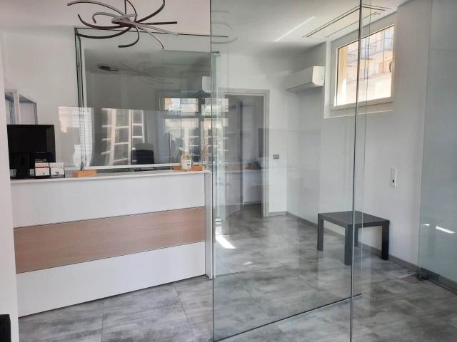 Ufficio ristrutturato a Spotorno