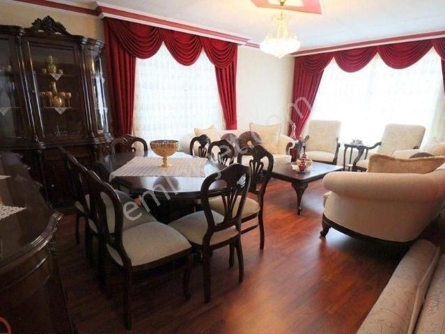 Ufuktepe De Caddeye Yakın Asansörlü 6+1 Yapılı Masrafsız Dubleks Daire