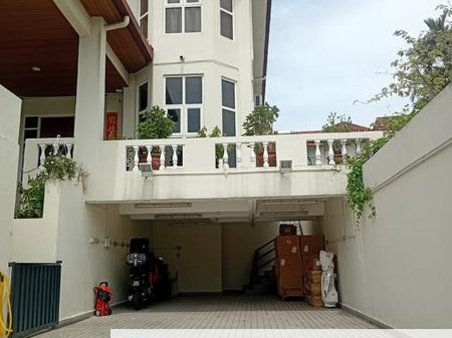 Ukay Heights