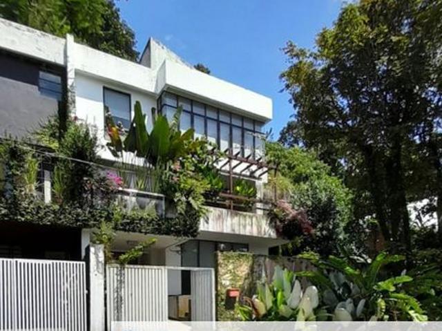 Ukay Heights