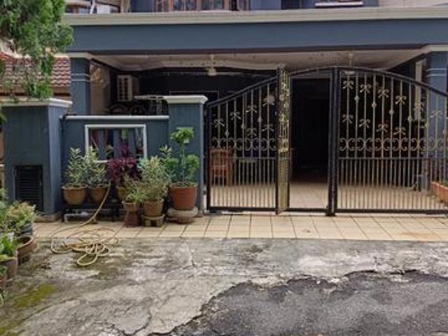 Ukay Perdana Double storey Facing open Have extra parking