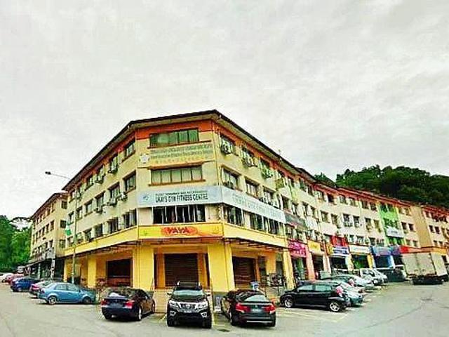 UKAY PERDANA SHOP APARTMENT CORNER For SALE