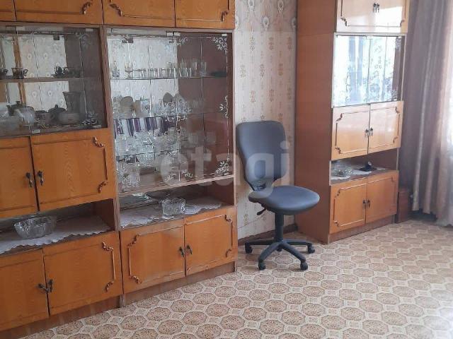 Юхнов г, Коммунистическая ул,14а