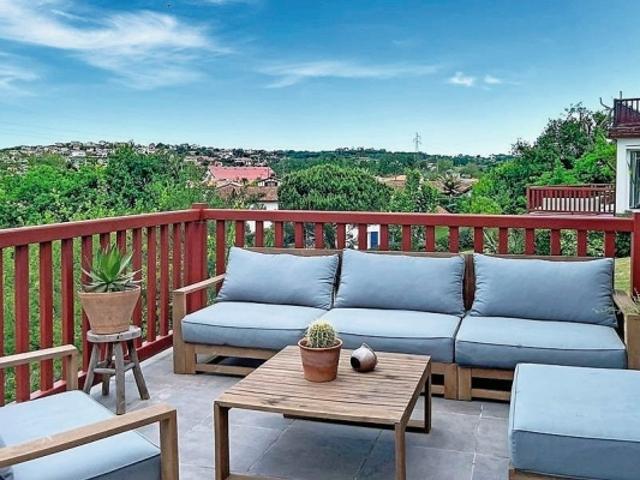 UHABIA APPARTEMENT AVEC TERRASSE ET JARDIN