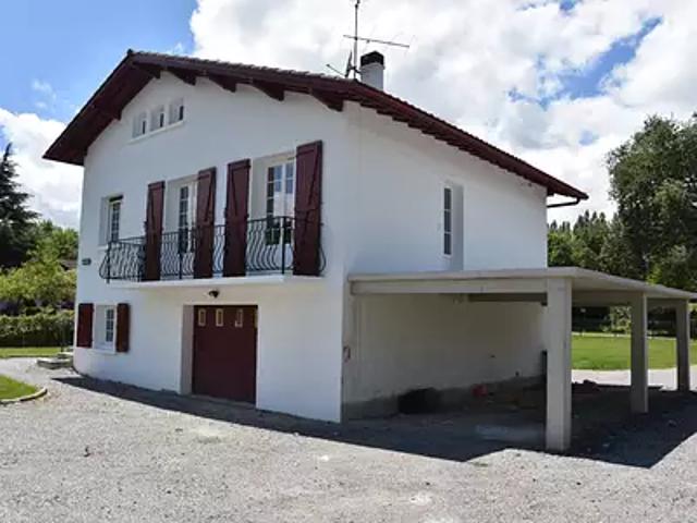 Uhart Cize 64220 Location appartement 4 pièces t4 terrasse parking