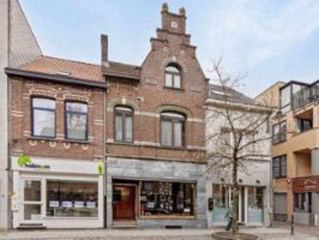 Uitzondelijke woning met handelsgelijkvloers op toplocatie!