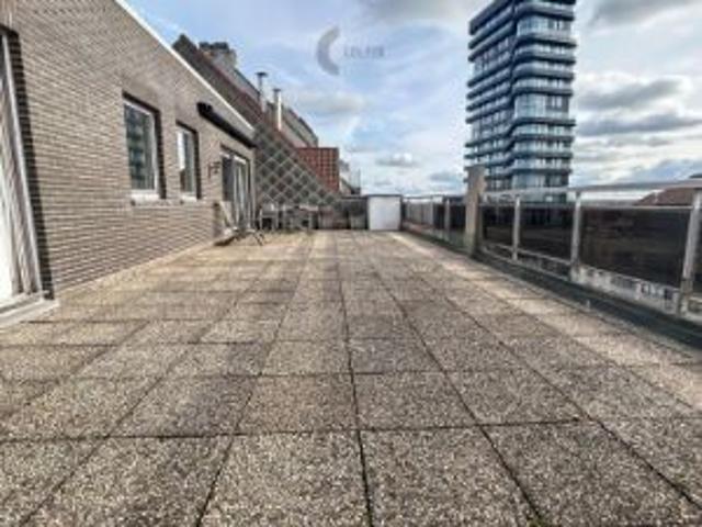 Uitzonderlijk Penthouse appartement nabij de Zeedijk met.