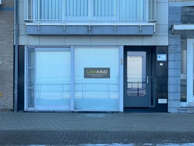 Uitzonderlijk ruim 114m² bemeubeld appartement met hand.