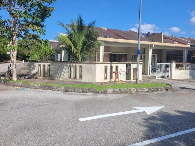 Uitm Taman Seremban 3 Corner Lot Teres Setingkat Freehold 4 bedrooms