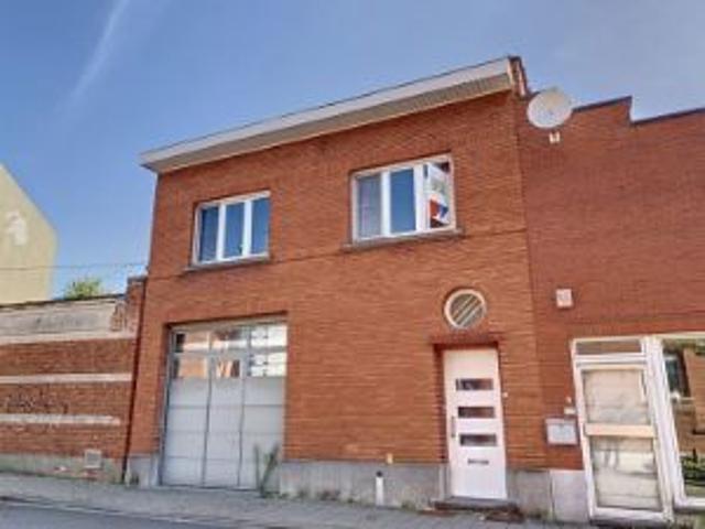 Uitstekend gelegen appartement met 4 slaapkamers