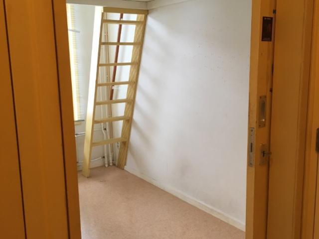 Uitstekende buurt, gezellige kamer