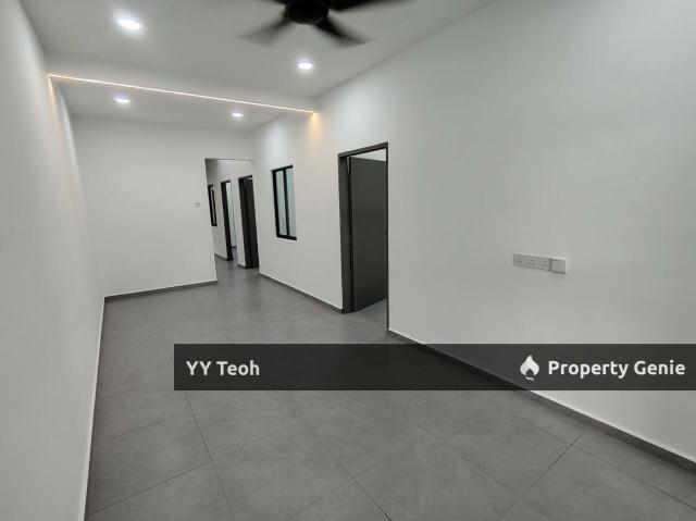 Ujong Pasir Single Storey Terrace