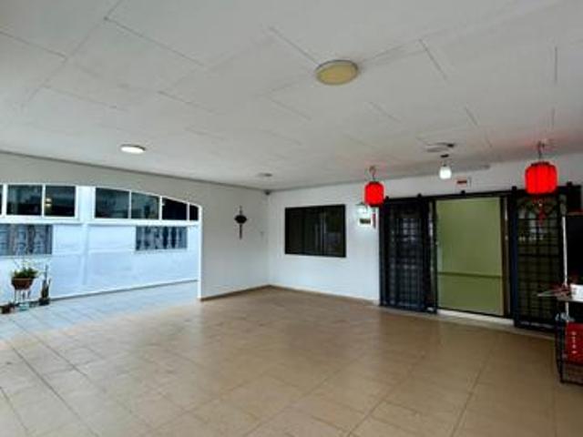 Ujong Pasir Single Storey Terrace with attic floor For Sales