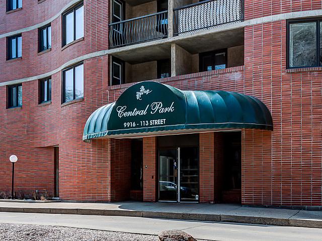 Uofa? This Is The One 2 Bed 2 Bath Ug Parking! Steps To Lrt!