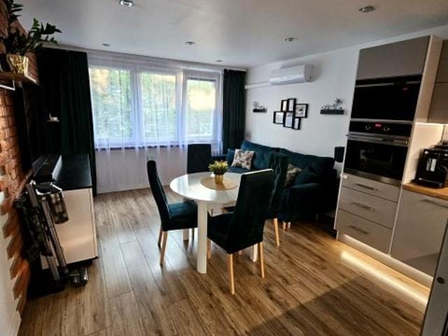 UL. 29 LISTOPADA 30 43 m², Skawina