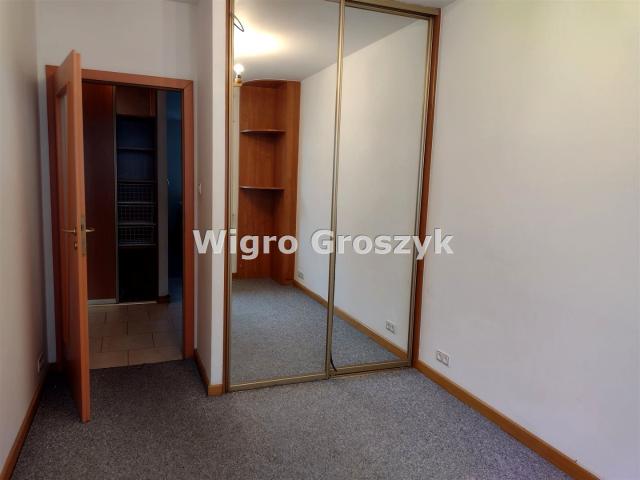 Ul.Kacza, trzy pokoje, loggia, garaż, 2 łazienki Warszawa, Wola