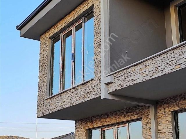 Ula Demirtaş'ta Satılık 250m2 Villa