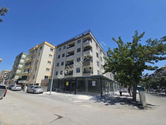 Ulaş Emlaktan Veysel Karani Tandoğan Caddede Satılık 1+1 Daire