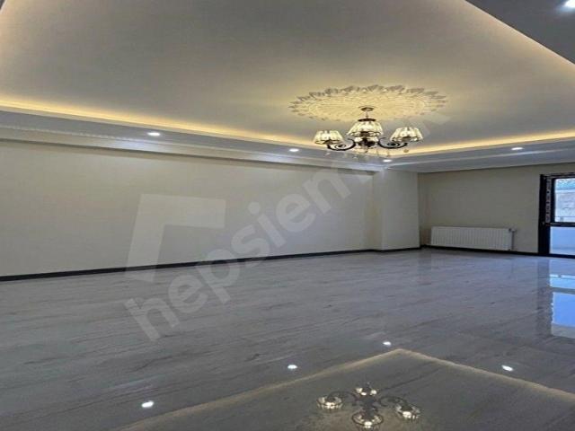 ULAŞIMA YAKIN LÜKS YAPILI SIFIR 2+1 ACİL SATILIK DAİRE !