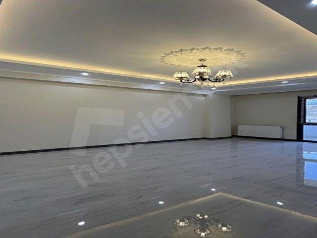 ULAŞIMA YAKIN LÜKS YAPILI SIFIR 2+1 ACİL SATILIK DAİRE !