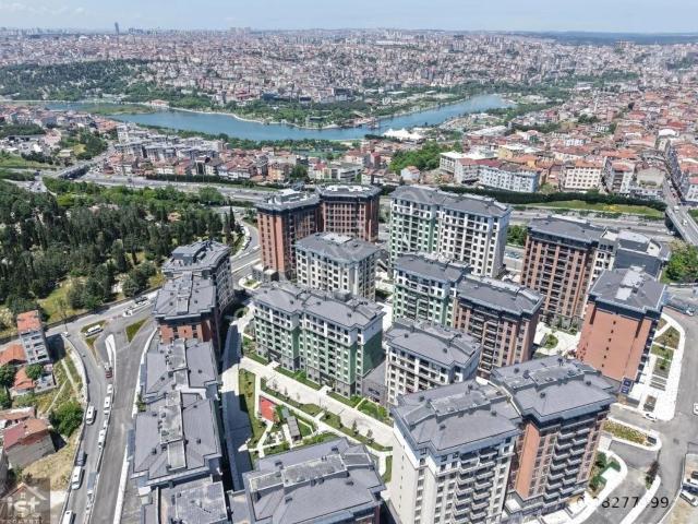 Ulaşım Ağının Yanı Haliçe Ve E 5 'e Yakın Klima,ankastre,dolaplı